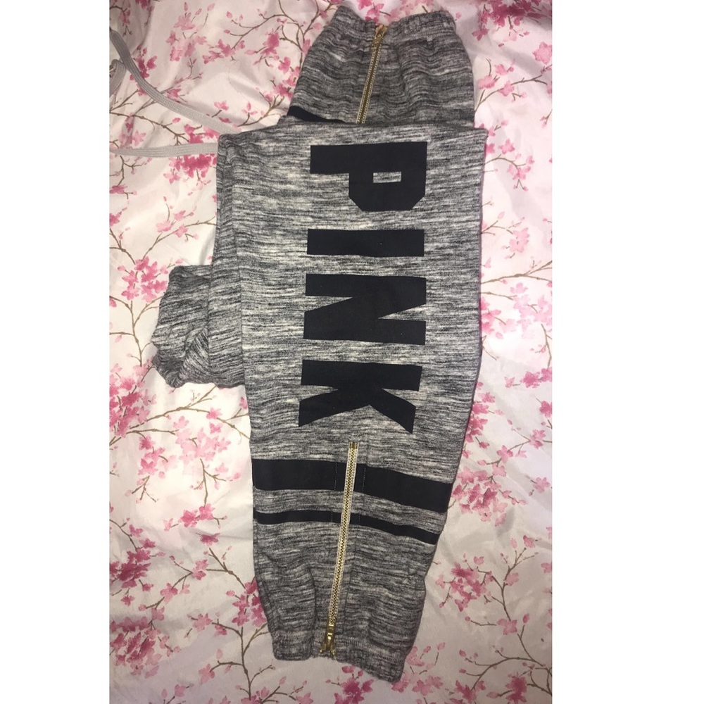 Very cute and comfy Victoria secret sweatpants